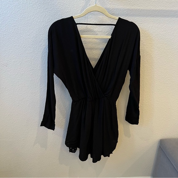 ASTR The Label Black Long Sleeve Romper - Picture 9 of 10